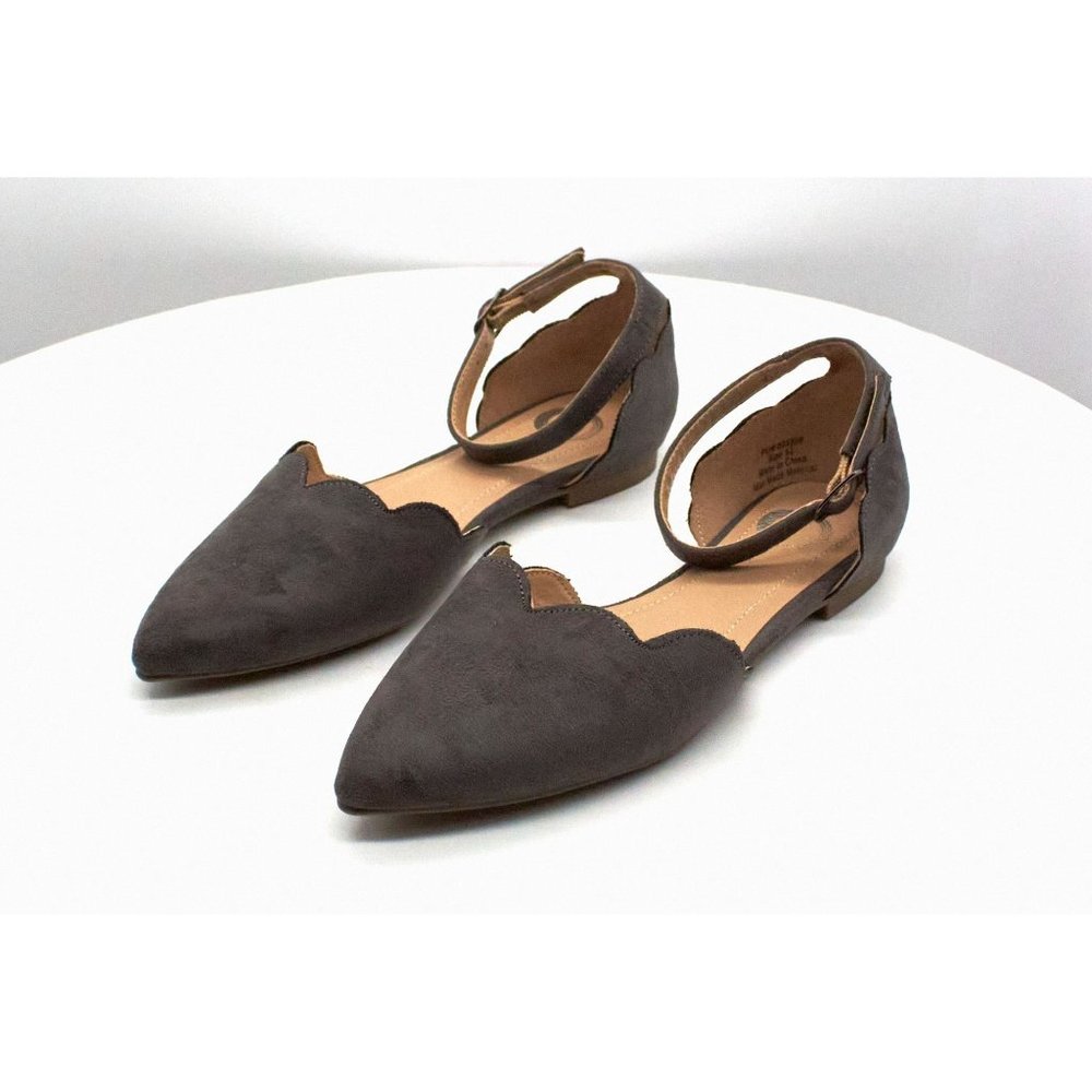 Journee Collection Women's Lana Flats Women's Shoes - Picture 2 of 8
